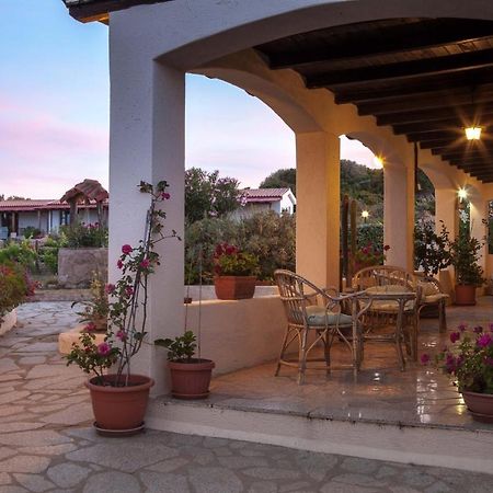 Casa Vacanze Villa Sandrina Costa Paradiso Extérieur photo